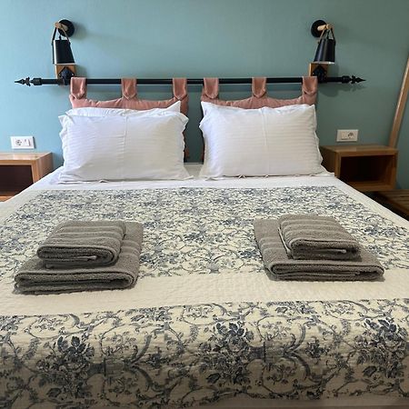 Elea Guesthouse Himara Kültér fotó