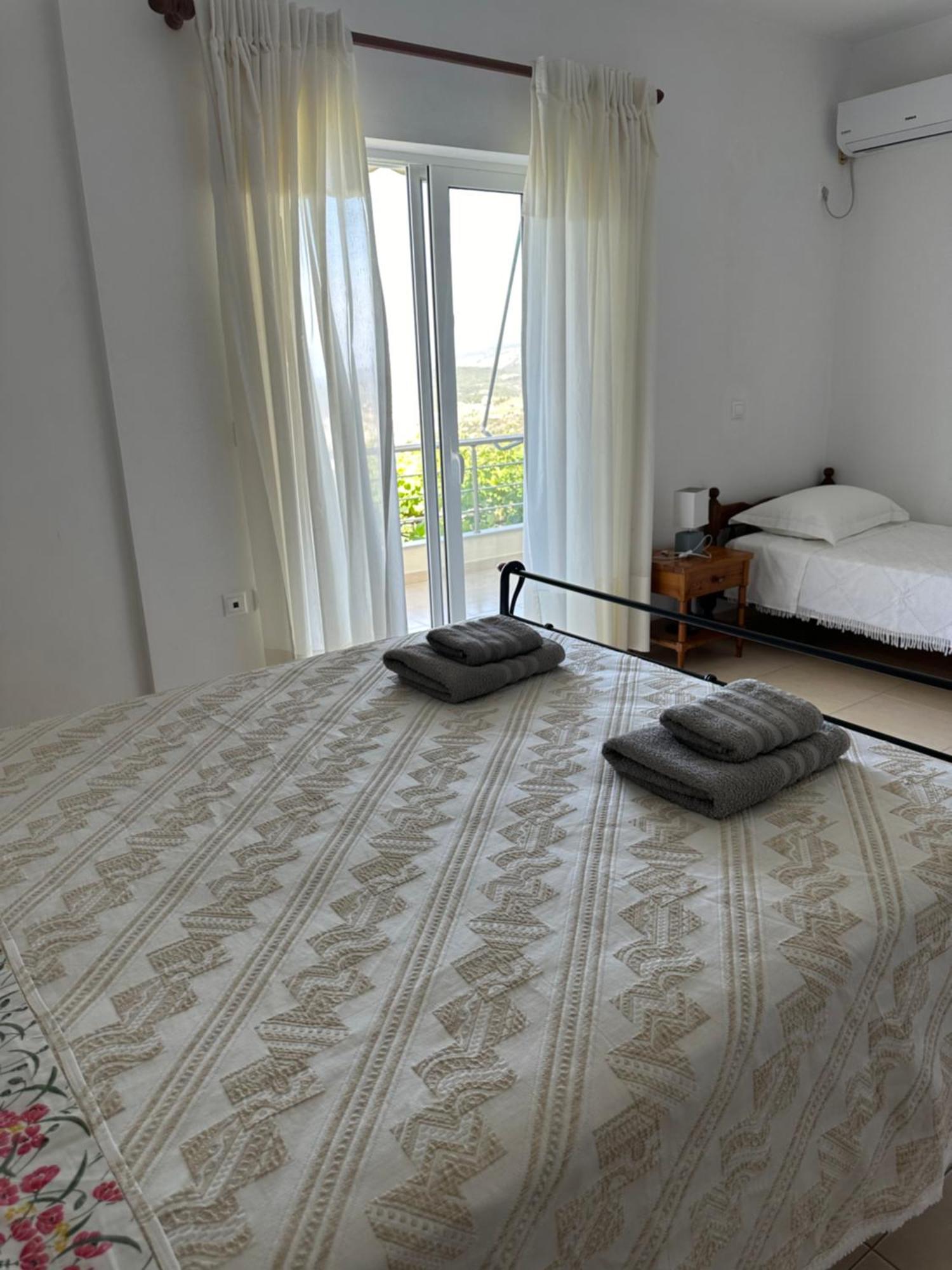 Elea Guesthouse Himara Kültér fotó